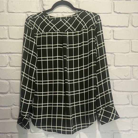 NWOT Women's Banana Republic Black and White Checkered Top size M - Picture 5 of 5